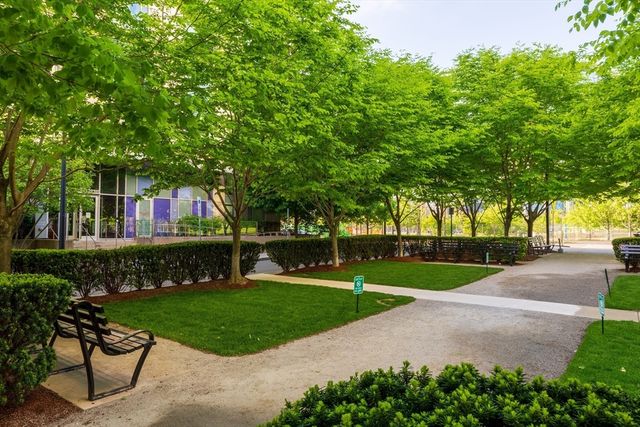 2 Earhart 202, Cambridge, MA 02141