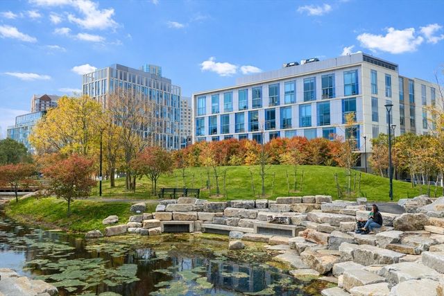 2 Earhart 202, Cambridge, MA 02141