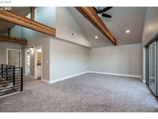 302 N BRIDGETON Rd, Portland, OR 97217