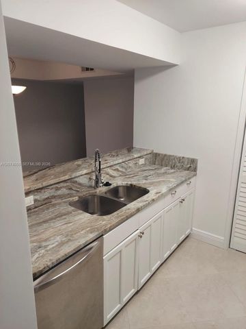800 Scotia Drive 103, Hypoluxo, FL 33462