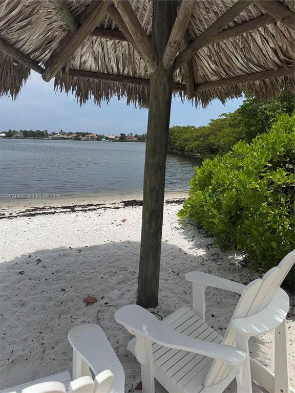 800 Scotia Drive 103, Hypoluxo, FL 33462