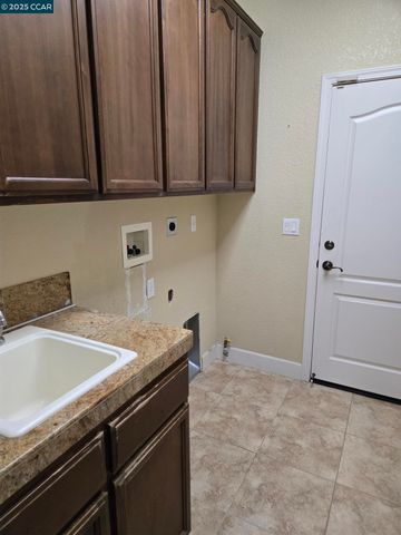 505 Jane Lane, Oakley, CA 94561