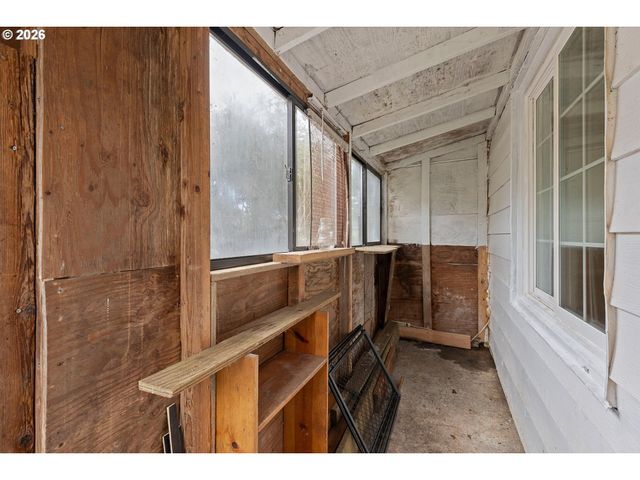 1035 Sw 15TH St, Lincoln City, OR 97367