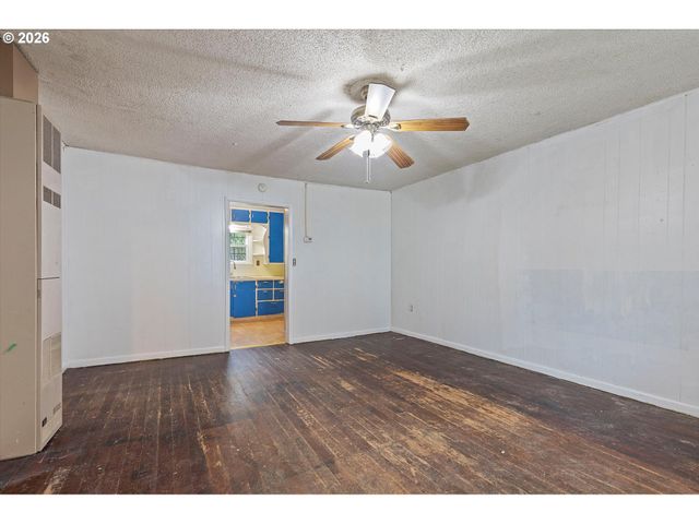 1035 Sw 15TH St, Lincoln City, OR 97367