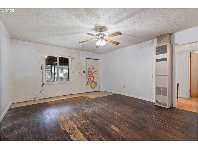 1035 Sw 15TH St, Lincoln City, OR 97367