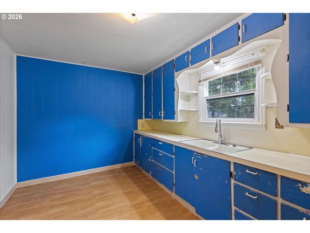 1035 Sw 15TH St, Lincoln City, OR 97367