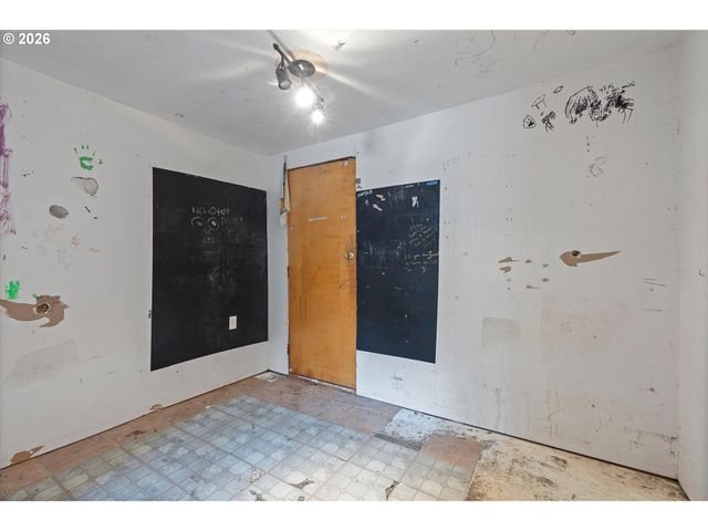 1035 Sw 15TH St, Lincoln City, OR 97367