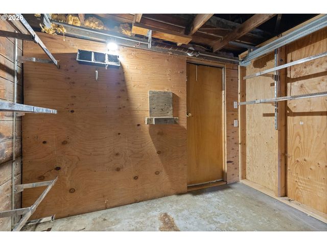 1035 Sw 15TH St, Lincoln City, OR 97367