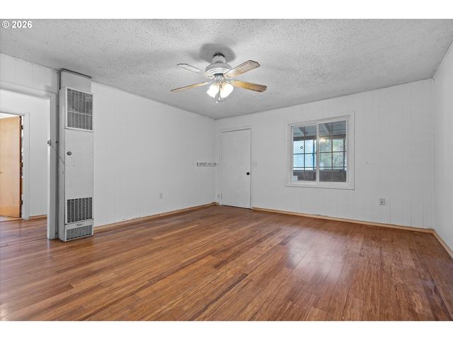 1035 Sw 15TH St, Lincoln City, OR 97367