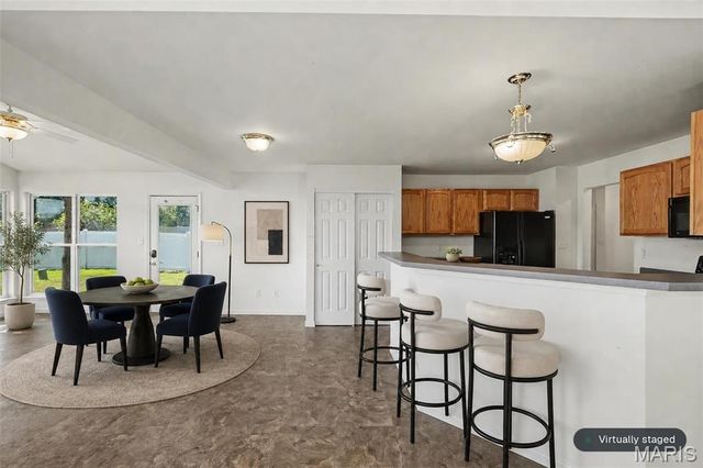 2012 Archway Drive, Wentzville, MO 63385