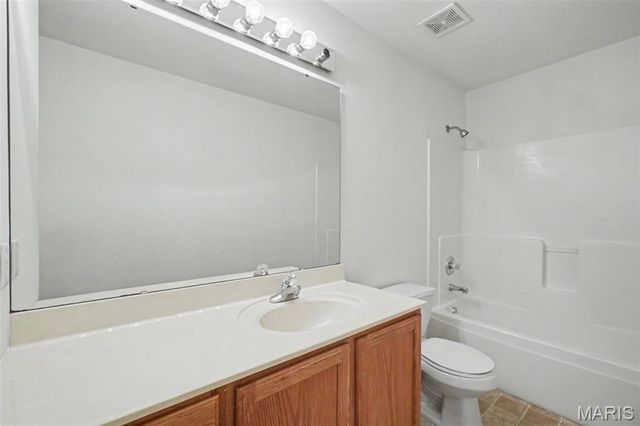 2012 Archway Drive, Wentzville, MO 63385