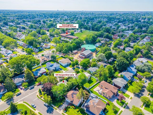 105 Serpentine Lane, Searingtown, NY 11507