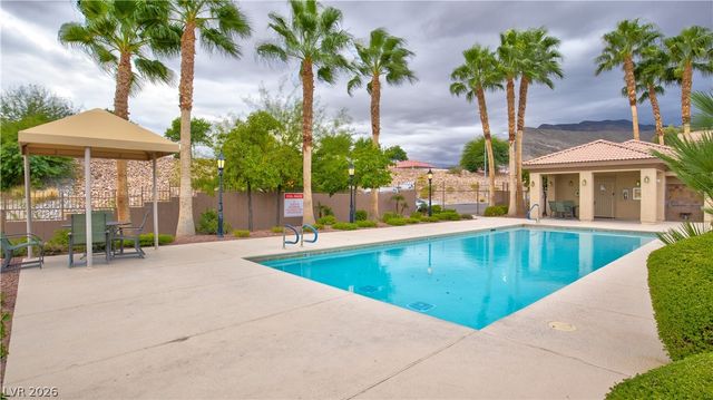 10180 Delray Beach Avenue 102, Las Vegas, NV 89129