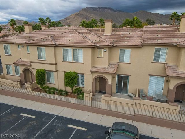 10180 Delray Beach Avenue 102, Las Vegas, NV 89129