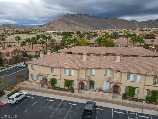 10180 Delray Beach Avenue 102, Las Vegas, NV 89129