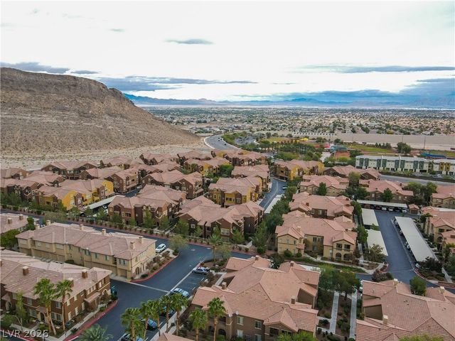 10180 Delray Beach Avenue 102, Las Vegas, NV 89129