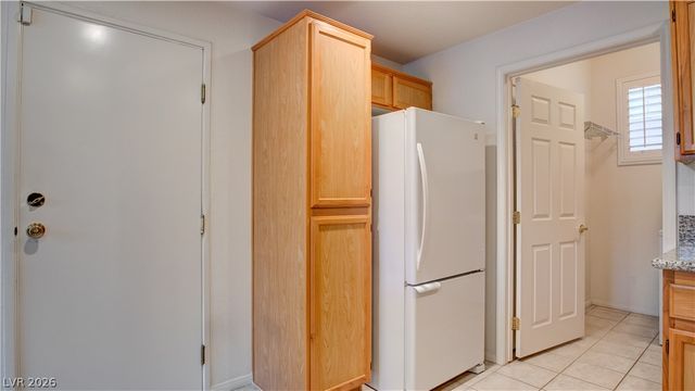 10180 Delray Beach Avenue 102, Las Vegas, NV 89129