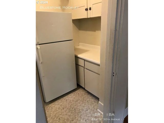 824 Se 30TH Ave, Portland, OR 97214