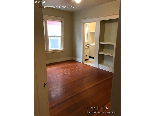 824 Se 30TH Ave, Portland, OR 97214