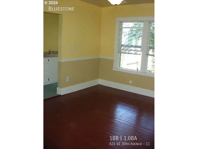 824 Se 30TH Ave, Portland, OR 97214