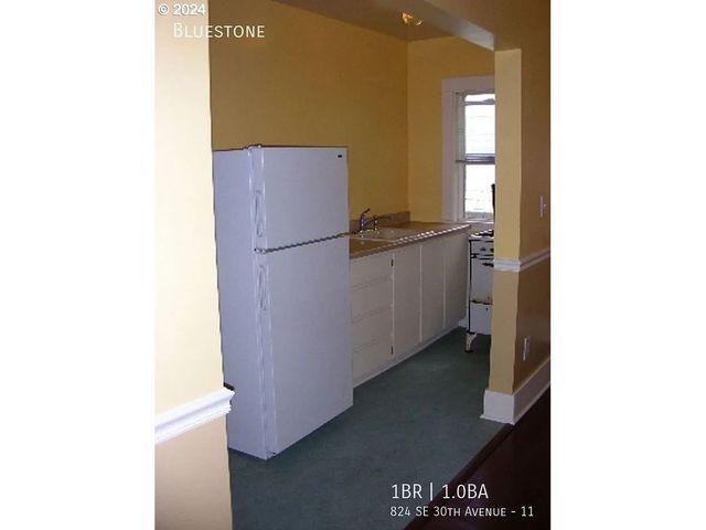 824 Se 30TH Ave, Portland, OR 97214