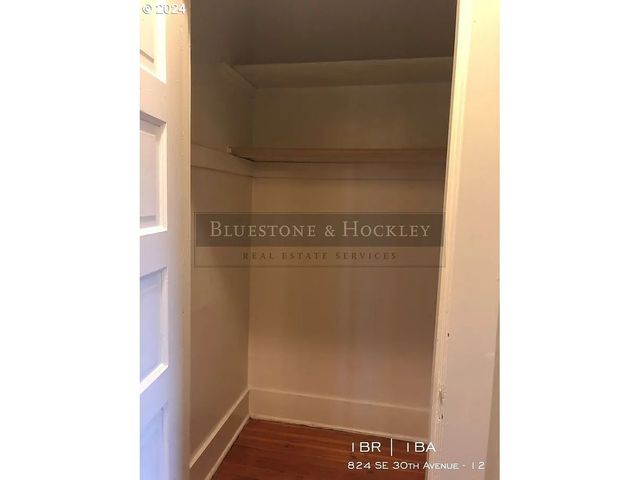 824 Se 30TH Ave, Portland, OR 97214