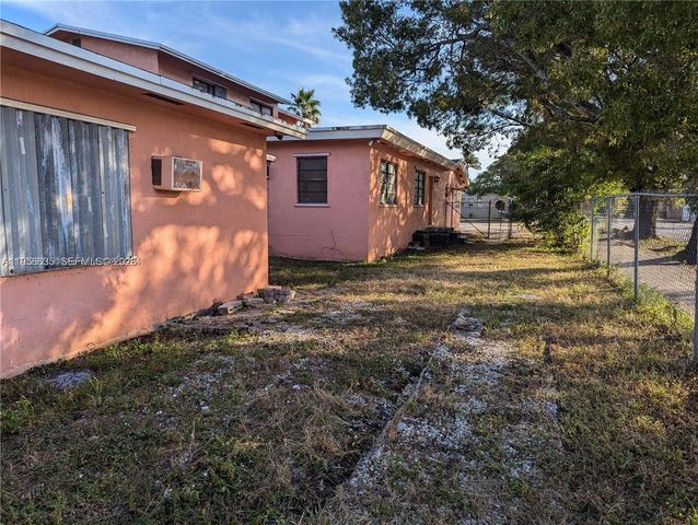 1853 Taft St, Hollywood, FL 33020