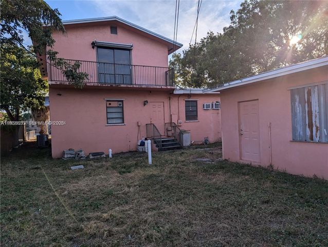 1853 Taft St, Hollywood, FL 33020