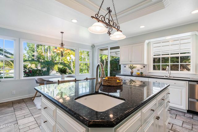 637 Bluegrass Street, Simi Valley, CA 93065