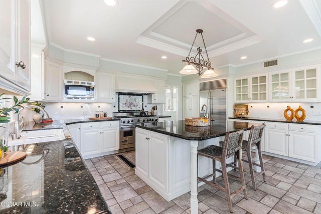 637 Bluegrass Street, Simi Valley, CA 93065