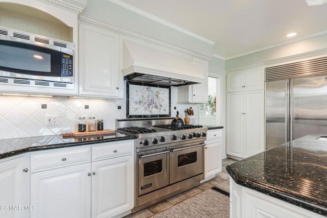 637 Bluegrass Street, Simi Valley, CA 93065