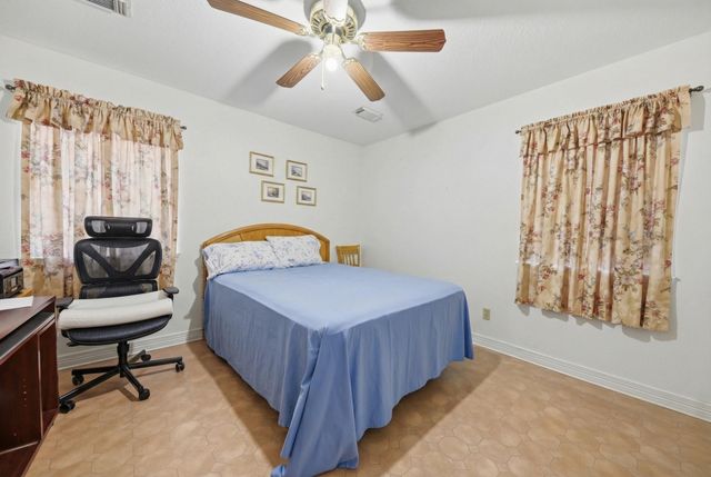 319 Shady Acres Lane, Brenham, TX 77833