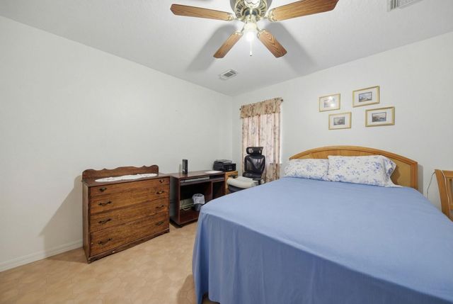 319 Shady Acres Lane, Brenham, TX 77833