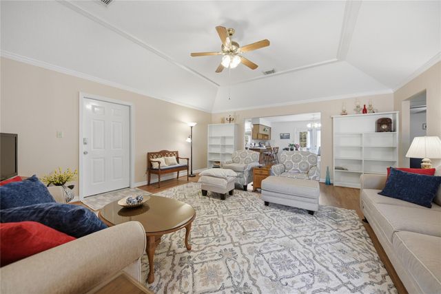 319 Shady Acres Lane, Brenham, TX 77833