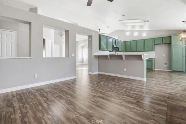 8910 Glenwood, Hesperia, CA 92344