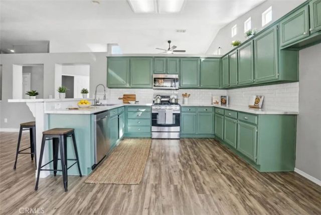 8910 Glenwood, Hesperia, CA 92344