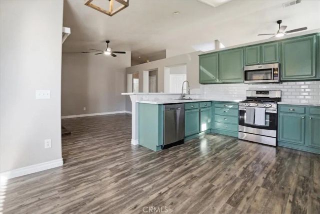 8910 Glenwood, Hesperia, CA 92344