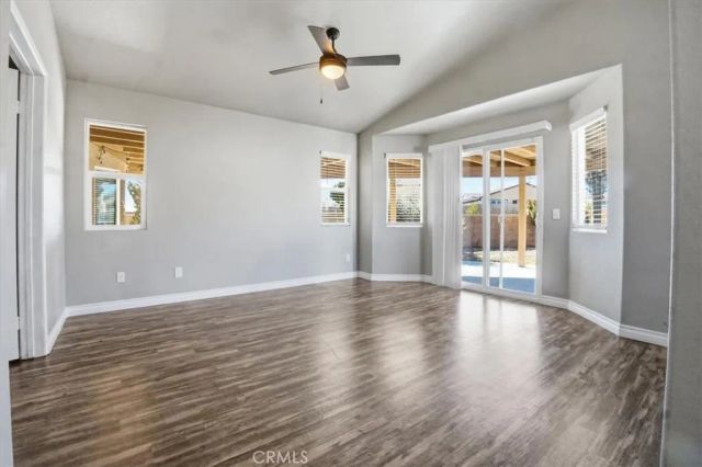 8910 Glenwood, Hesperia, CA 92344