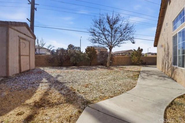 8910 Glenwood, Hesperia, CA 92344