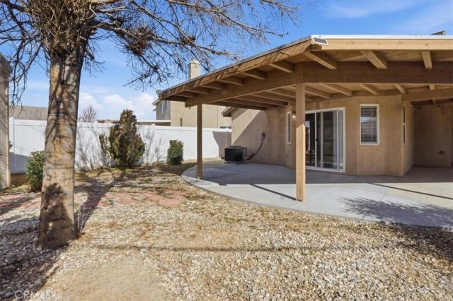 8910 Glenwood, Hesperia, CA 92344