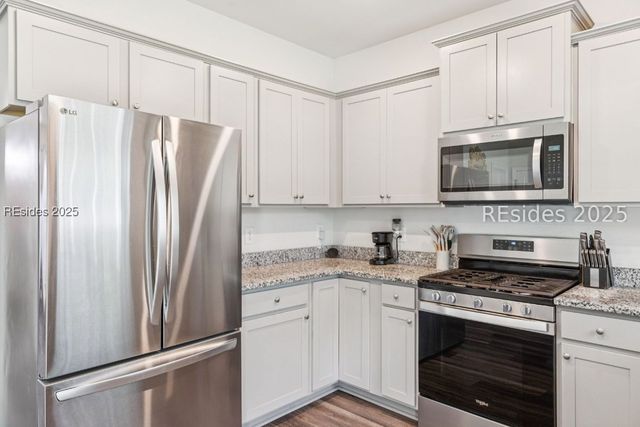 2015 Sanctum St, Ridgeland, SC 29936