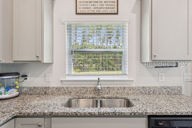 2015 Sanctum St, Ridgeland, SC 29936