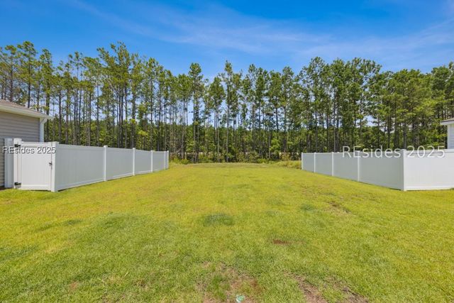 2015 Sanctum St, Ridgeland, SC 29936