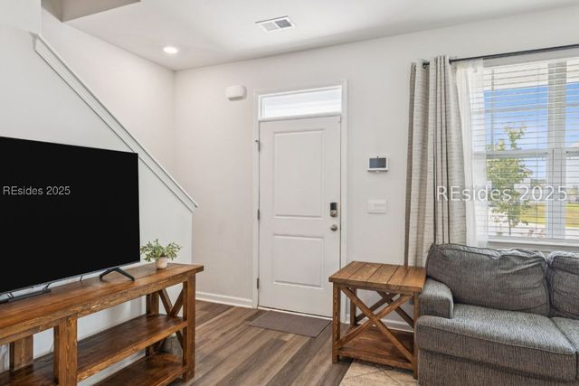 2015 Sanctum St, Ridgeland, SC 29936