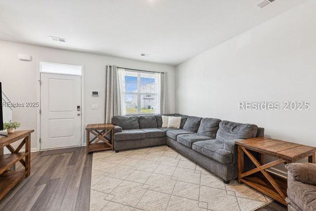 2015 Sanctum St, Ridgeland, SC 29936