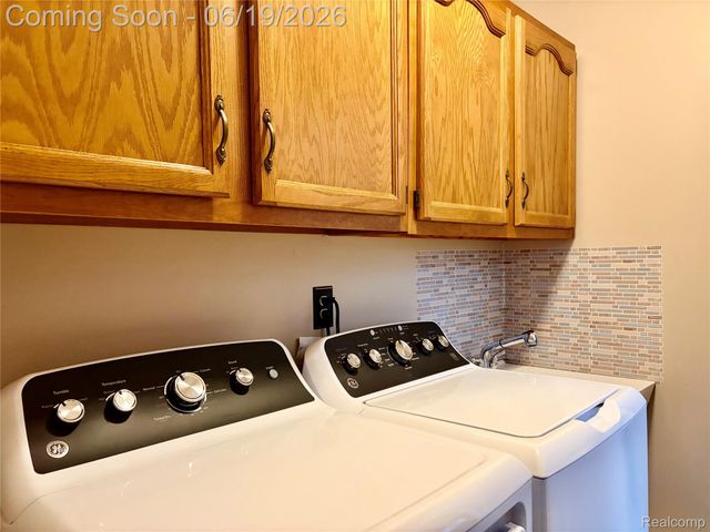 17307 Francavilla Drive, Livonia, MI 48152