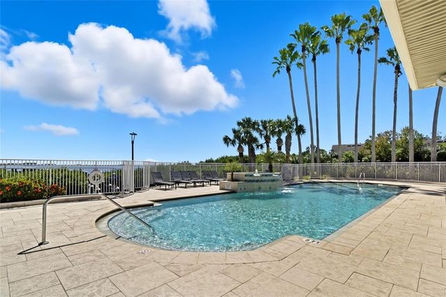 4301 BAY CLUB CIRCLE 4301, Tampa, FL 33607