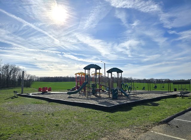 12 Echo Ridge, Oak Grove, KY 42262