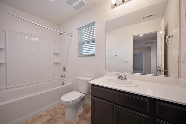 3200 Welton Cir, Roseville, CA 95747