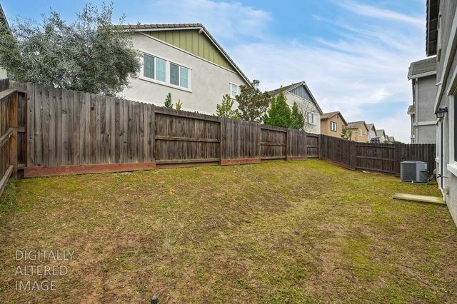 3200 Welton Cir, Roseville, CA 95747